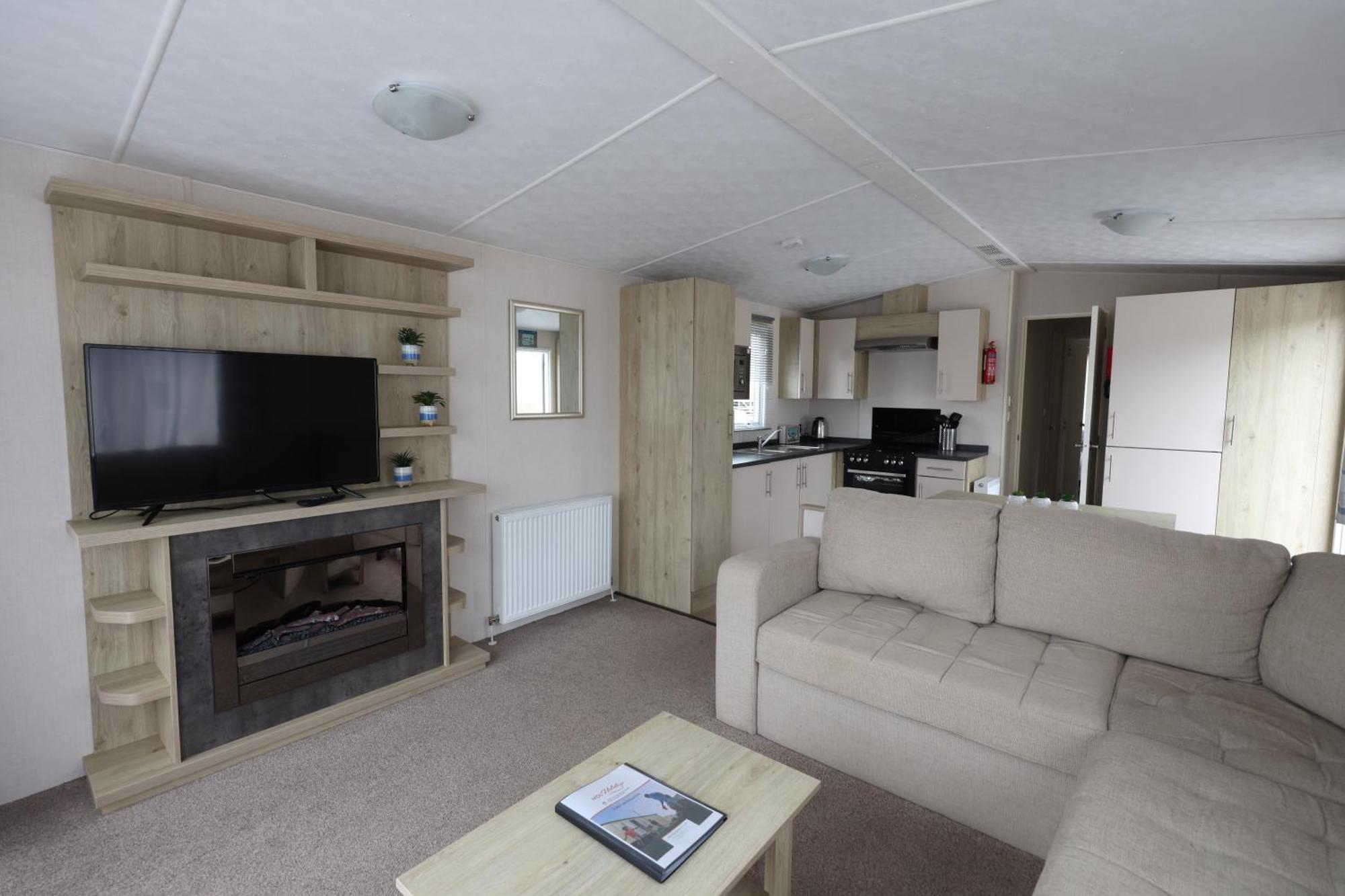 Mercury Yacht Harbour And Holiday Park Bursledon Exterior photo