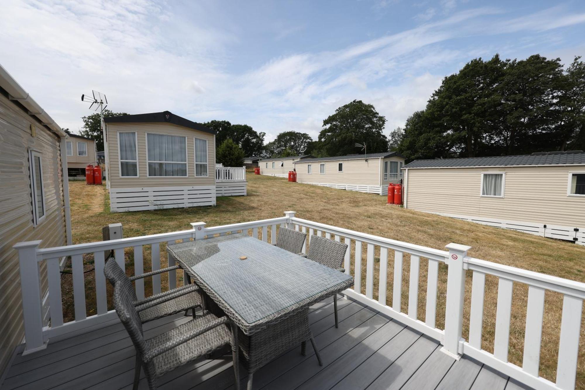 Mercury Yacht Harbour And Holiday Park Bursledon Exterior photo